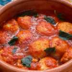 Gnocchi di Friarielli con salsiccia su colatura di provola affumicata